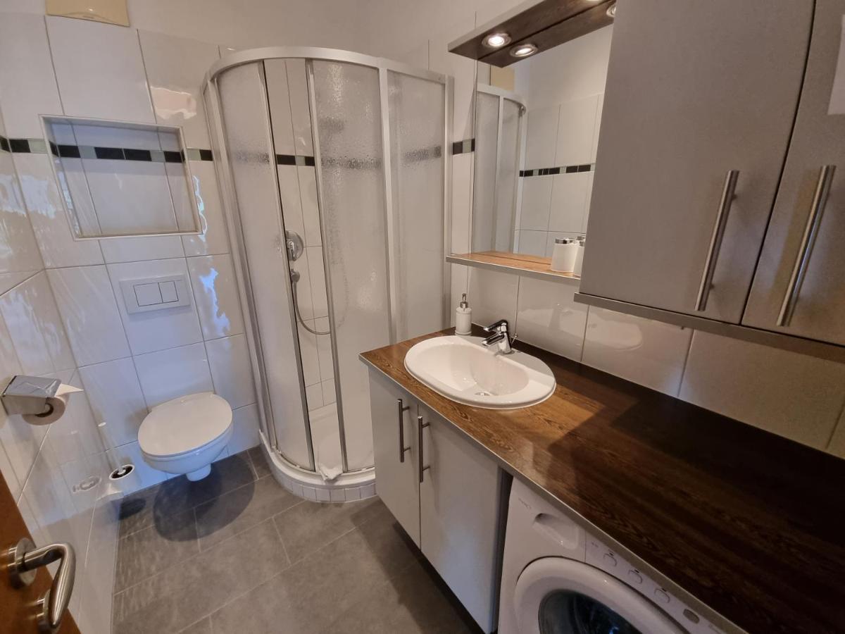 Appartment Schwarzenauer Mutters Buitenkant foto